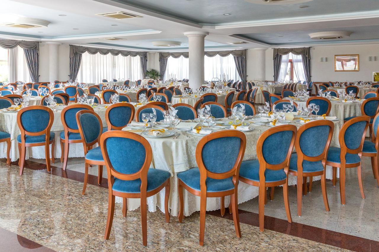 Hotel La Castellana Белведере Маритимо Екстериор снимка