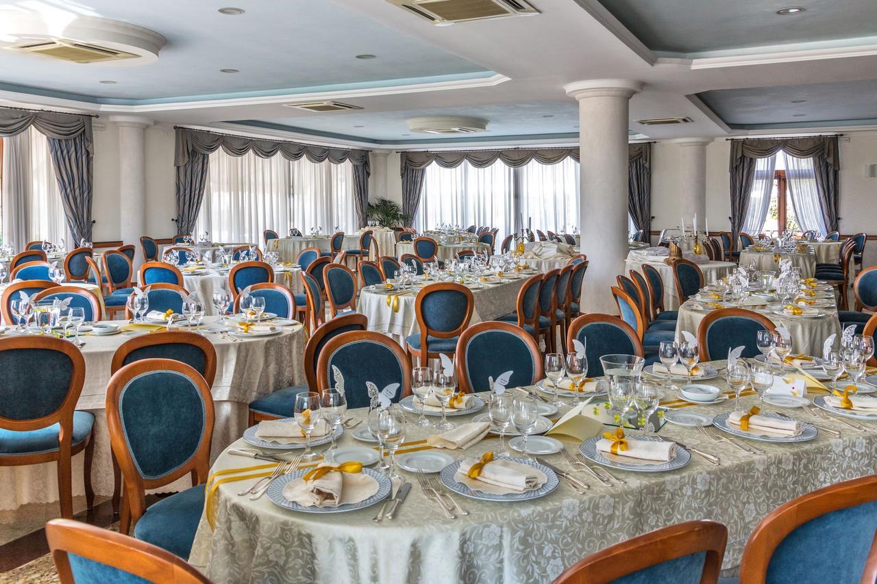 Hotel La Castellana Белведере Маритимо Екстериор снимка